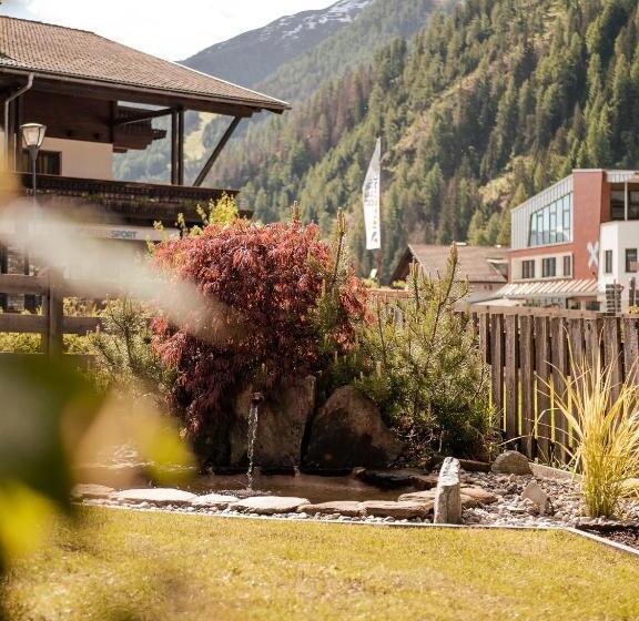 غرفة قياسية مزوَّدة بشُرفة, Aura Bed & Breakfast