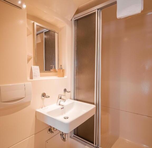 غرفة قياسية مزوَّدة بشُرفة, Aura Bed & Breakfast