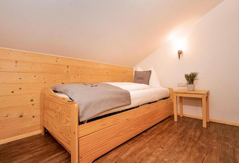 Семейный Номер, Aura Bed & Breakfast