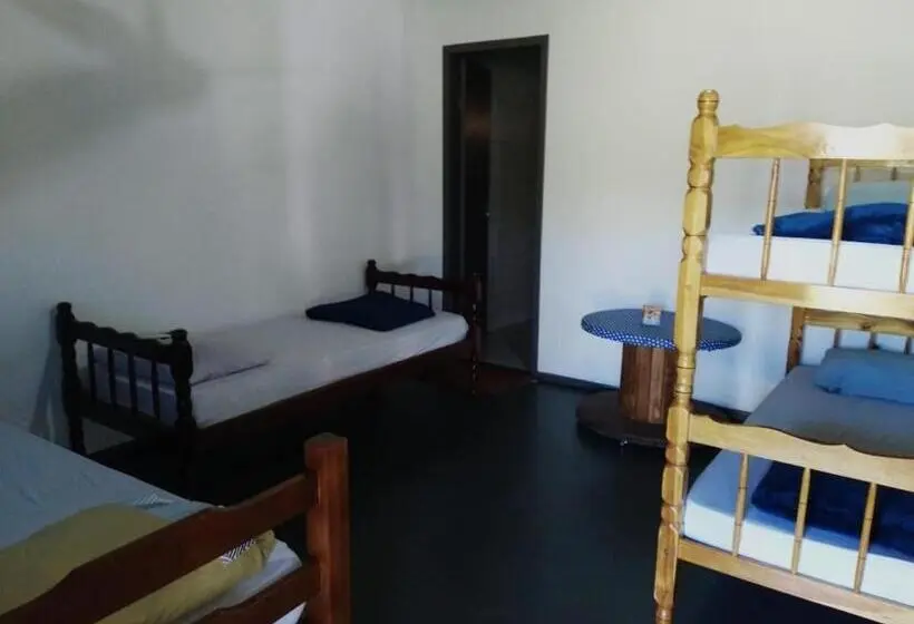 スイート, Hostel E Pousada Araquari
