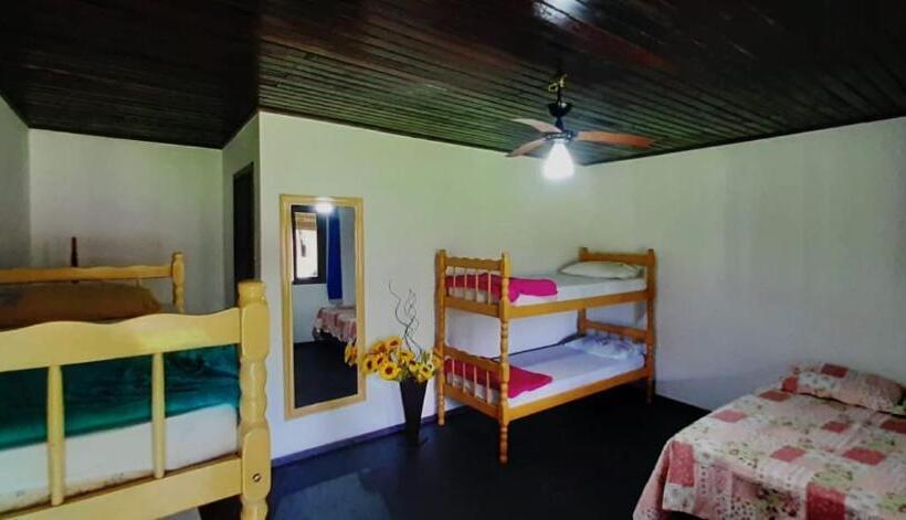 Семейный Номер, Hostel E Pousada Araquari