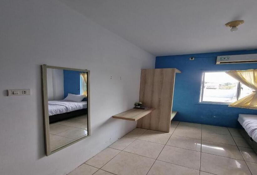带大床的标准间, Oyo 93493 Wira Residensia Syariah