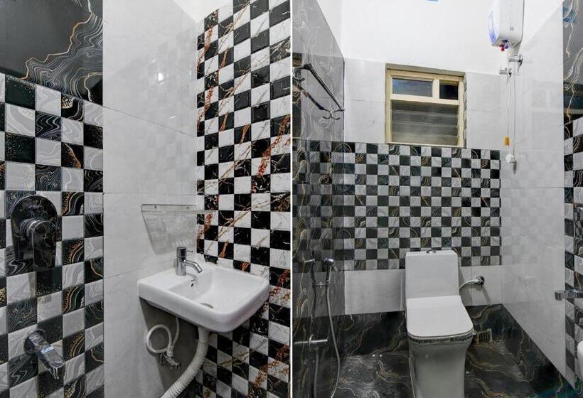 חדר קלאסי לשלושה, Oyo Blue Valley