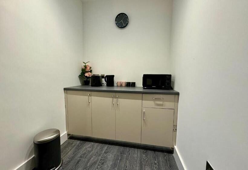 غرفة ديلوكس ثلاثية, Seafarers Stays