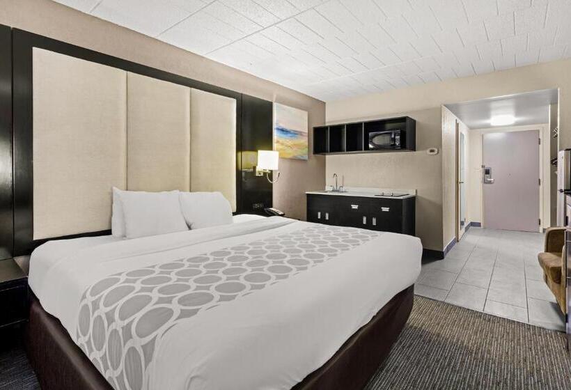 חדר סטנדרט עם מיטת קינג, Suburban Studios