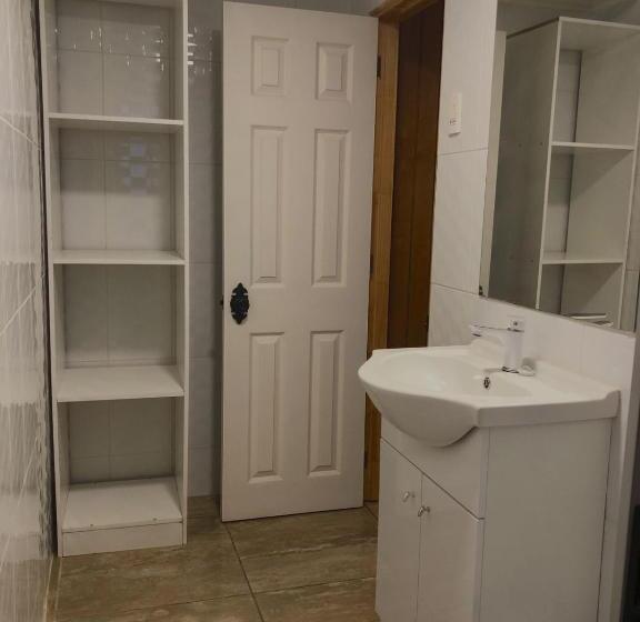 اتاق استاندارد, Hostal Riposo