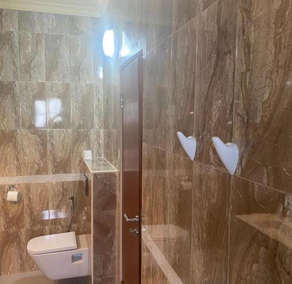 Quarto Estandar Cama King, The Landing Lodge Abidjan