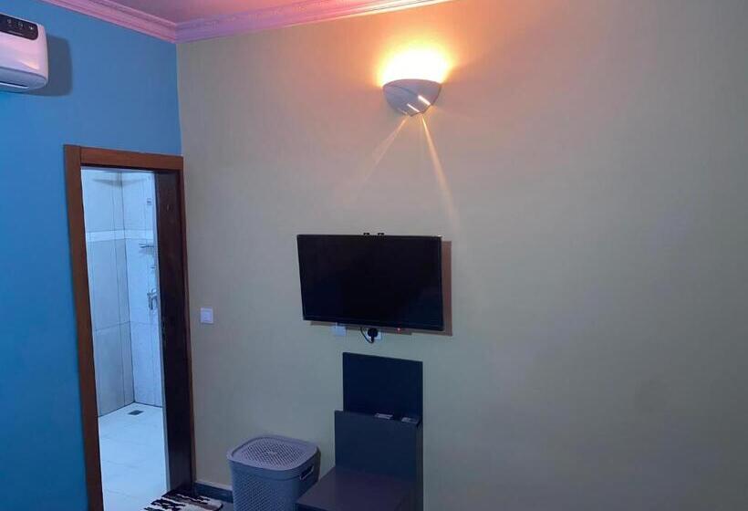 Quarto Estandar, The Landing Lodge Abidjan