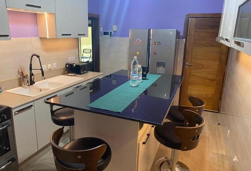 Casa 4 Quartos, The Landing Lodge Abidjan