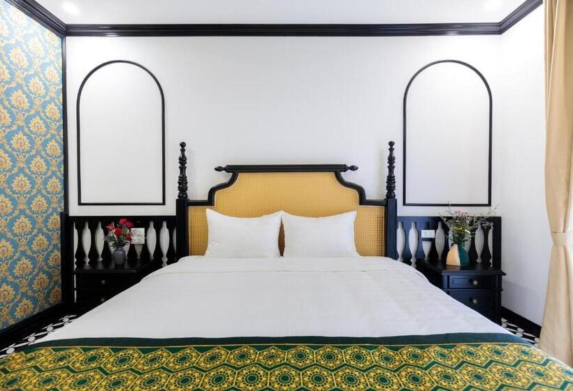 اتاق لوکس با تخت بزرگ, Babeeni Family Hotel Sapa