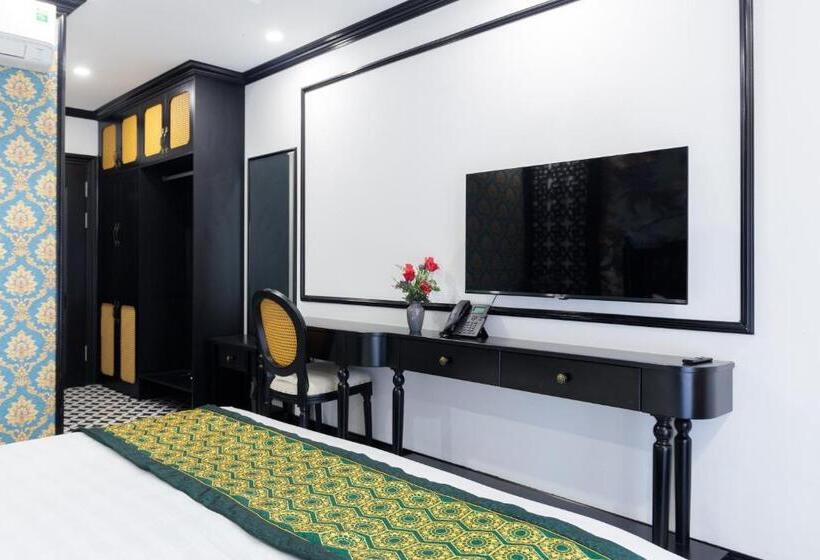 اتاق لوکس با تخت بزرگ, Babeeni Family Hotel Sapa