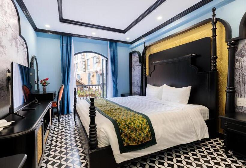 اتاق لوکس با تخت بزرگ, Babeeni Family Hotel Sapa