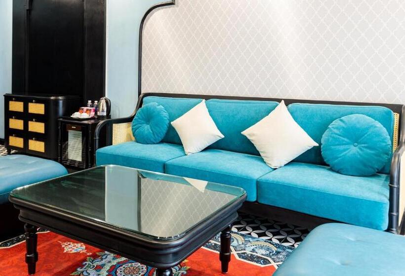 سوییت جونیور, Babeeni Family Hotel Sapa