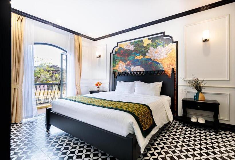 سوییت جونیور, Babeeni Family Hotel Sapa