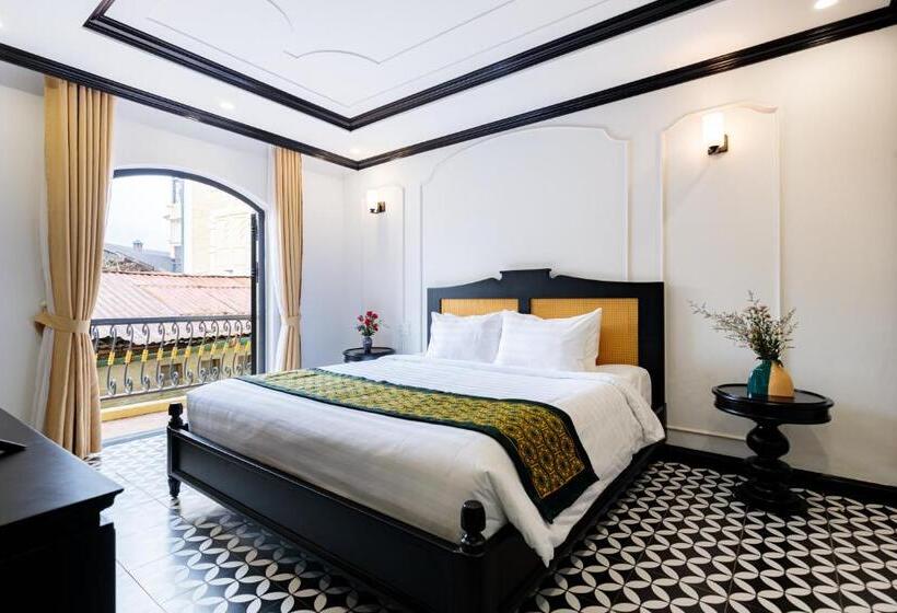 سوییت جونیور, Babeeni Family Hotel Sapa