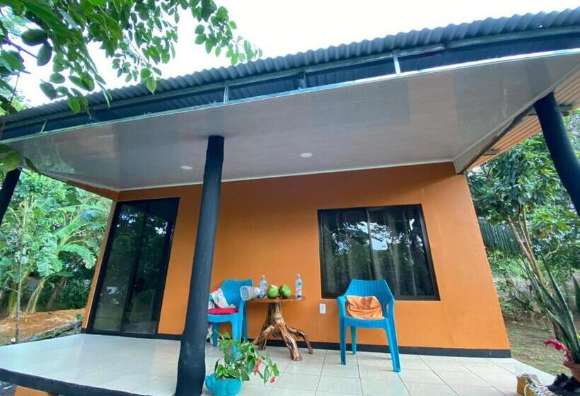 Бунгало Стандарт Вид на Сад, Cabinas Corcovado Green Parrot, Los Planes Drake