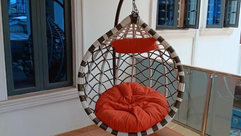 سوییت خانوادگی, Ed&dre Luxuria