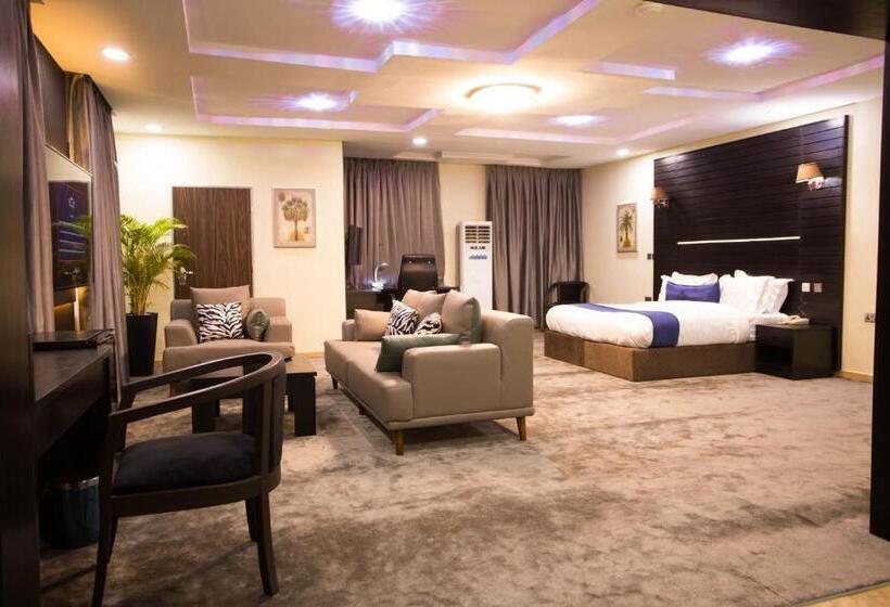 سوییت خانوادگی, Ed&dre Luxuria