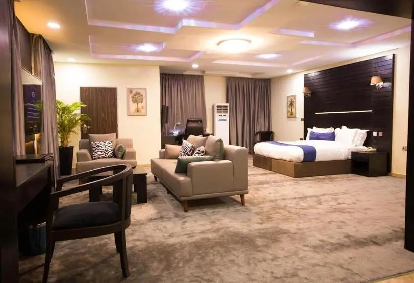 سوییت خانوادگی, Ed&dre Luxuria