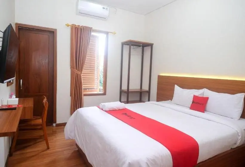 Quarto standard, Reddoorz @ Gentan Raya