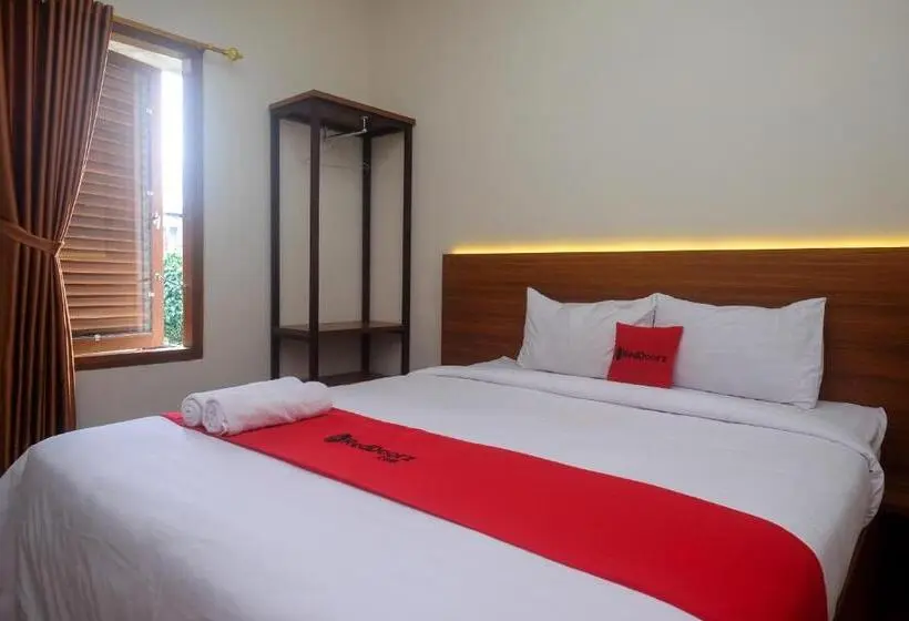 Quarto standard, Reddoorz @ Gentan Raya