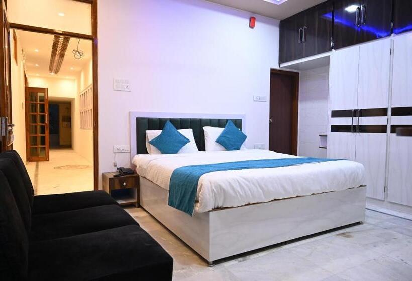 غرفة ديلوكس, The Kashi Inn