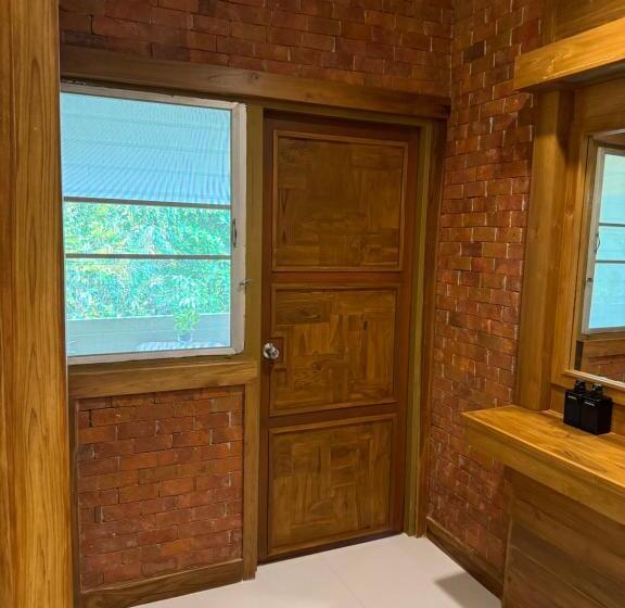 バルコニー付きスタンダードルーム, U Olive