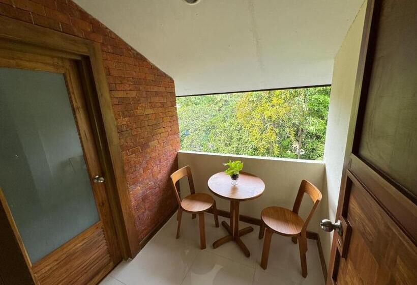 バルコニー付きスタンダードルーム, U Olive