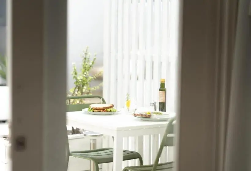 اتاق استاندارد, Vitaminas   Casa De Playa Y Café