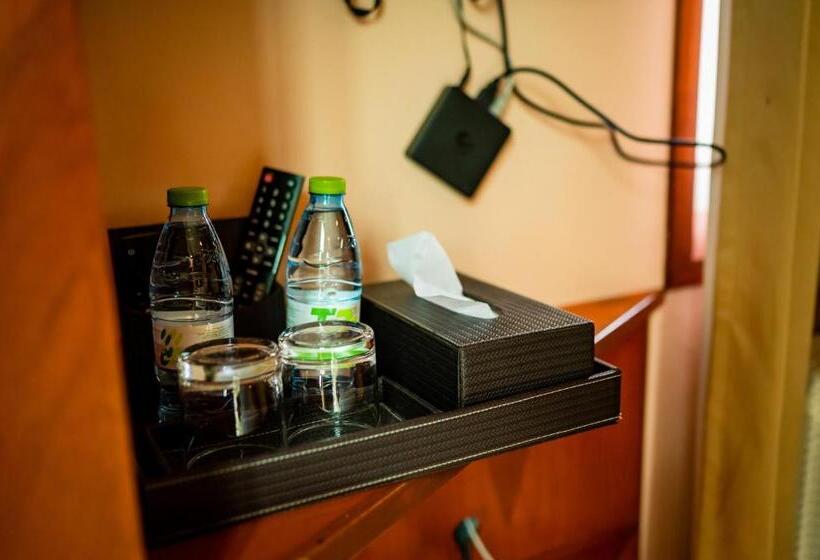 수피리어 룸, Zan Lodge