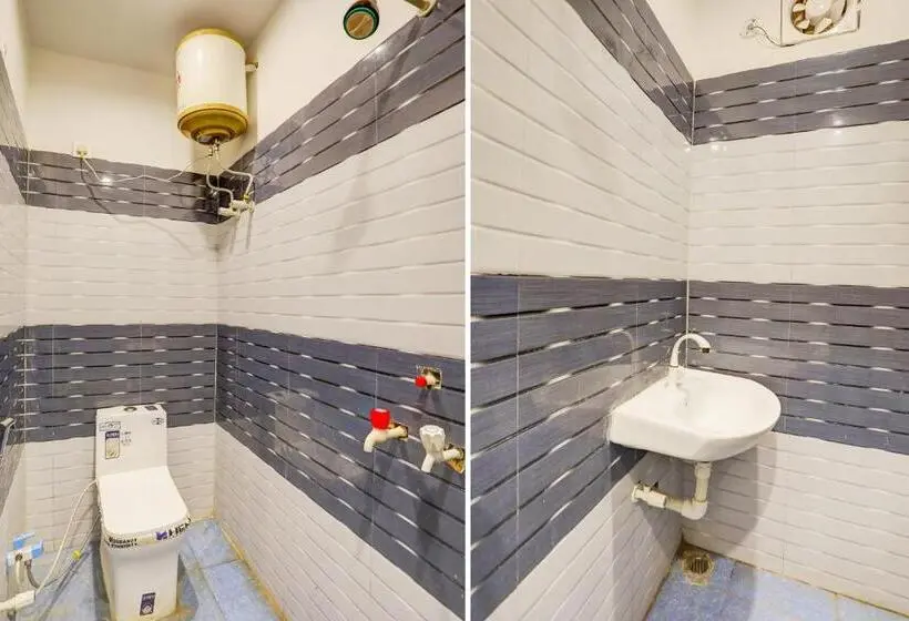 Classic Kolmen Hengen Huone, O Sharma Guest House