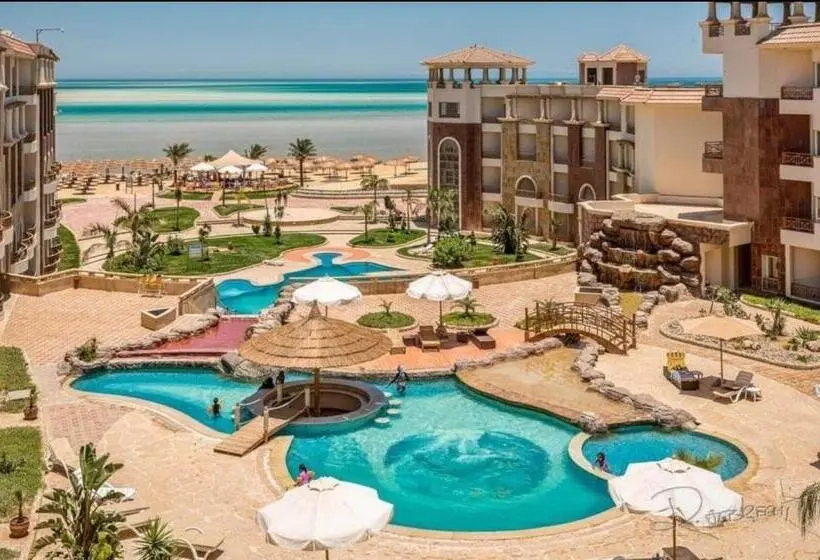 آپارتمان 1 خوابه با چشم‌انداز دریا, Royal Beach G 05