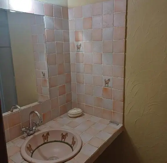 スイート, Chambre D Hôte Suite Tournesol Au Fond Du Jardin