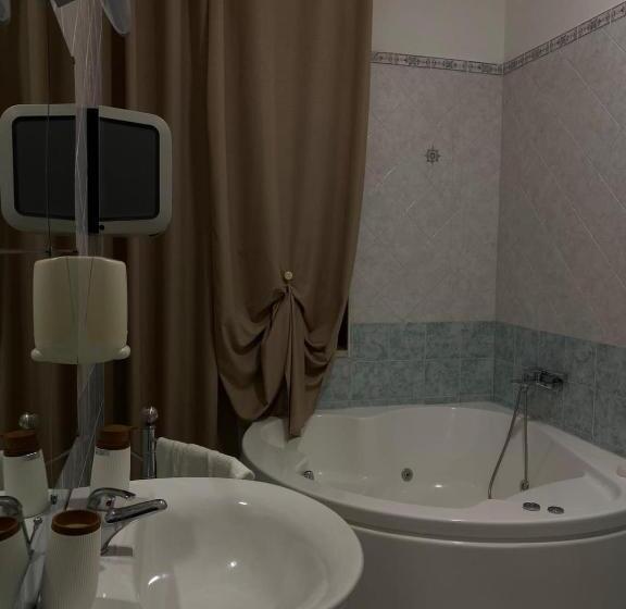 Номер Стандарт Трехместный, In Bloom B&b
