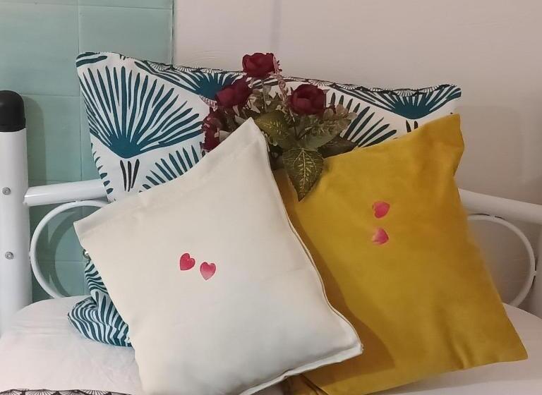 スタンダードトリプルルーム, Paradis Chambres D Hôtes Proche Paris   Aéroport Charles De Gaulle Airport   Parc Des Exposition Vil