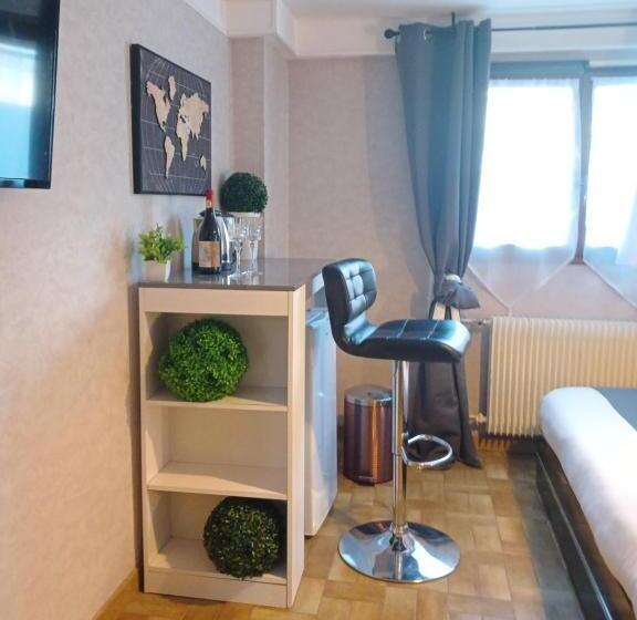 スタンダード４人部屋, Paradis Chambres D Hôtes Proche Paris   Aéroport Charles De Gaulle Airport   Parc Des Exposition Vil