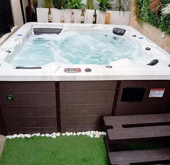 スーペリアー１ベッドルームビラ, Paradis Chambres D Hôtes Proche Paris   Aéroport Charles De Gaulle Airport   Parc Des Exposition Vil