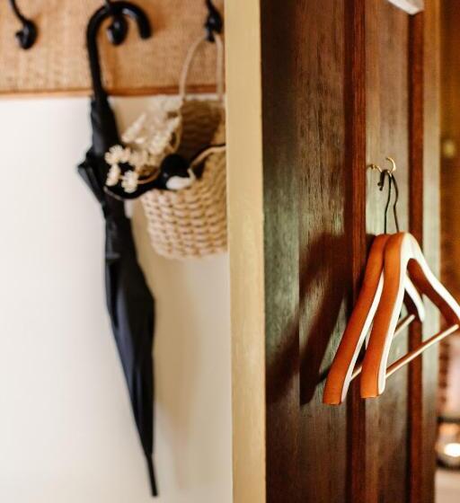 غرفة ديلوكس, Hideaway Farmlet Romantic Cottage With Miniature Goats