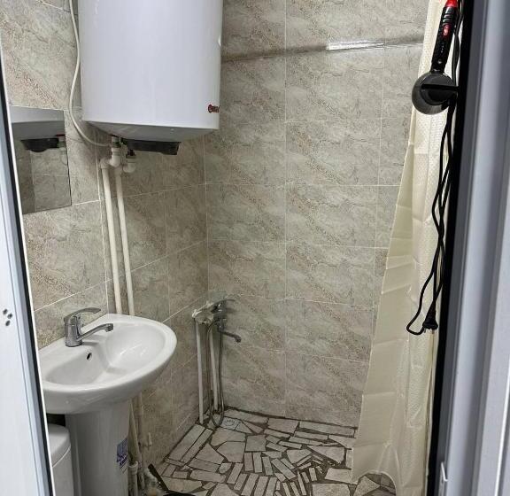 اتاق استاندارد یک نفره, Ilhombek Guest House