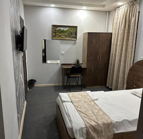 اتاق استاندارد یک نفره, Ilhombek Guest House