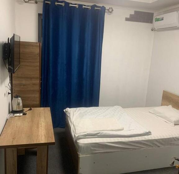 اتاق استاندارد یک نفره, Ilhombek Guest House