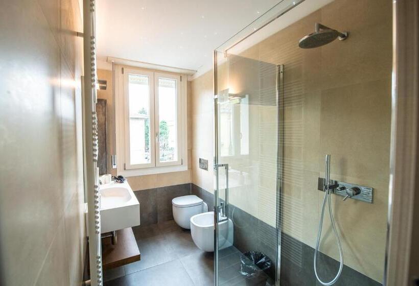 اتاق اکونومی, 350 M Dall Ospedale Maggiore L Parcheggio Privato Free L Nova Galileo