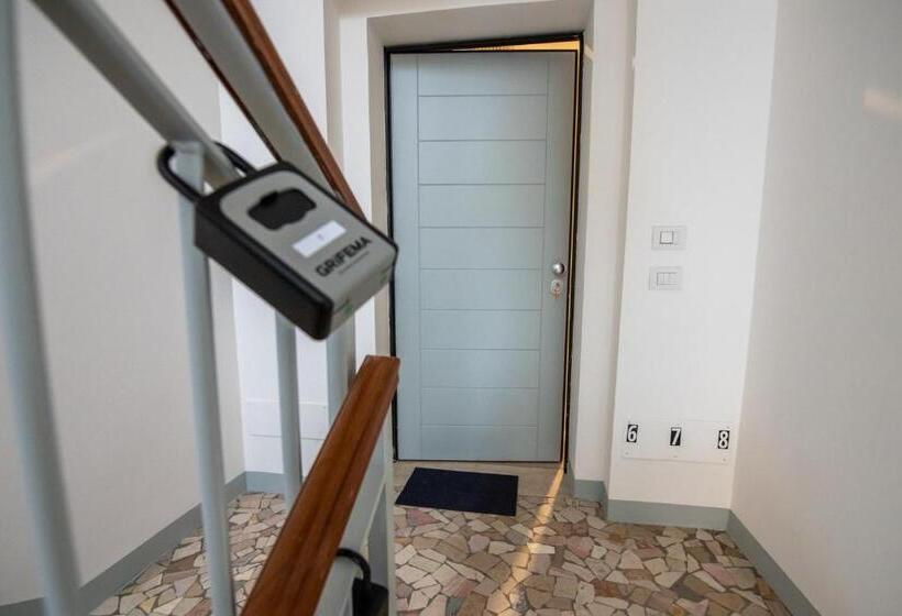 اتاق سوپریور, 350 M Dall Ospedale Maggiore L Parcheggio Privato Free L Nova Galileo