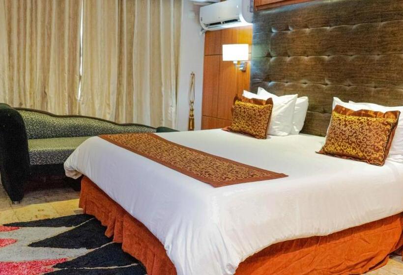 اتاق استاندارد, Golden Tulip Hotel Evergreen Port Harcourt