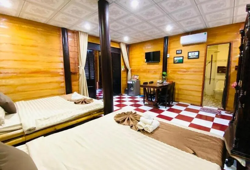 اتاق خانوادگی, Homestay Tí Nị