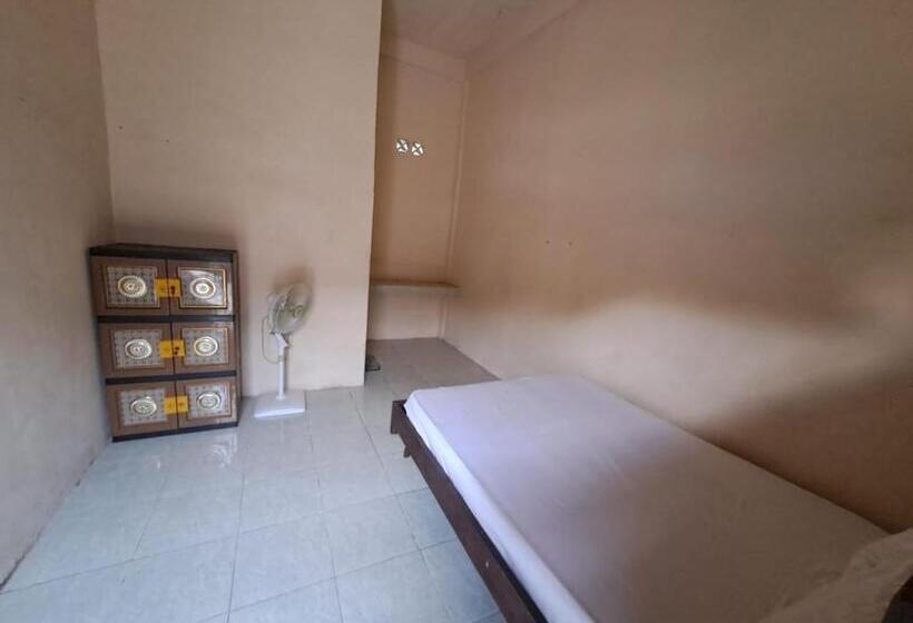 חדר אקונומי, Spot On 93465 Archa Guest House Syariah