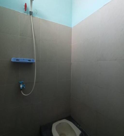 חדר אקונומי, Spot On 93465 Archa Guest House Syariah