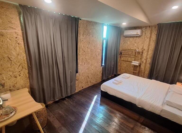غرفة قياسية حمام مشترك, Sunzi Boutique Hostel : ซันซิ บูทีค โฮสเทล