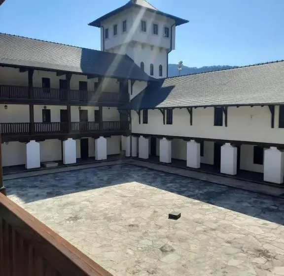اتاق کلاسیک سه تخته, Turistički Centar Andrićgrad