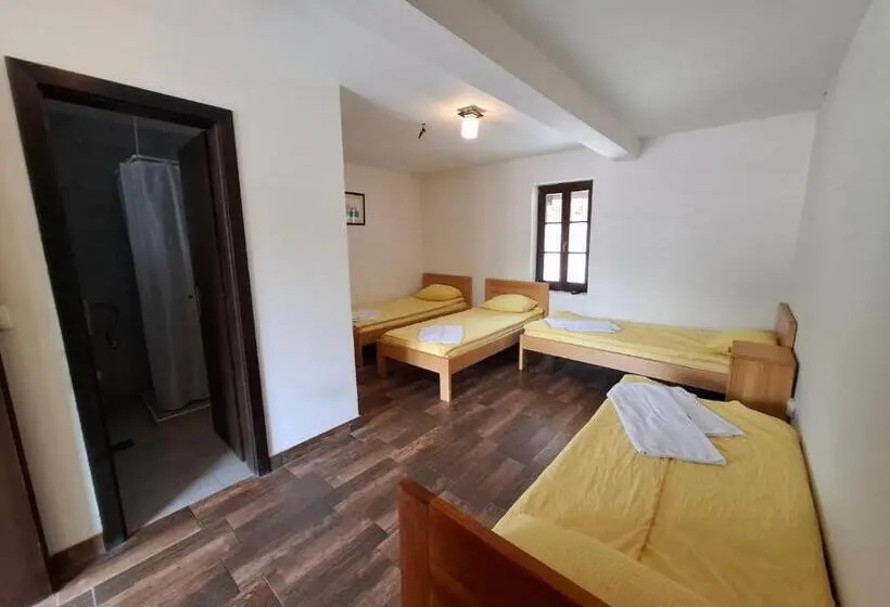 اتاق استاندارد چهار تخته, Turistički Centar Andrićgrad